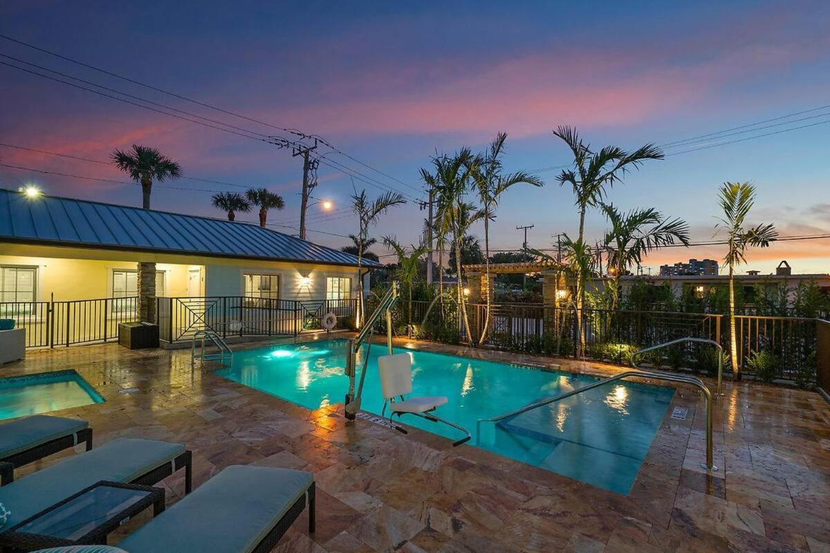 Bermuda Bungalows ウェストパームビーチ エクステリア 写真