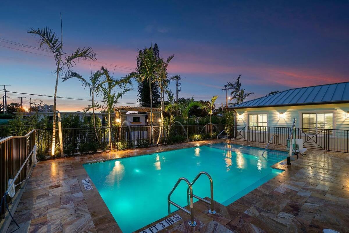 Bermuda Bungalows ウェストパームビーチ エクステリア 写真